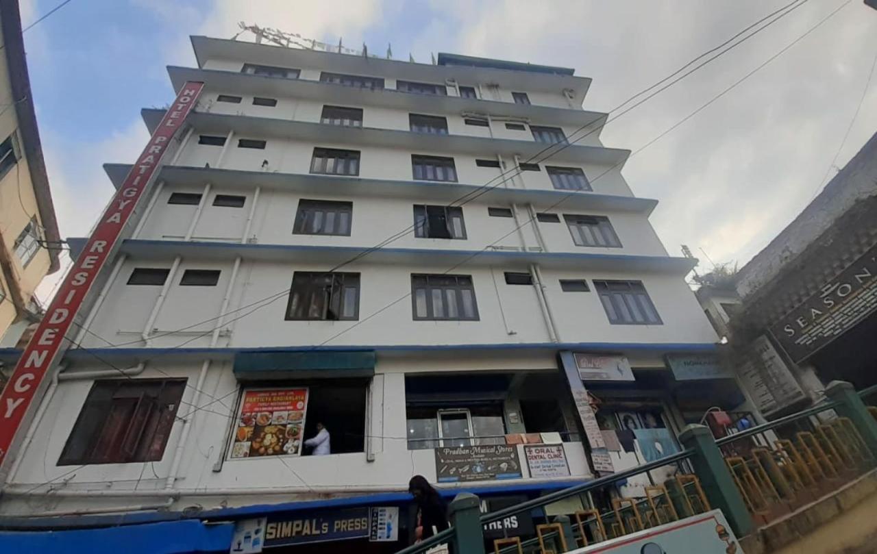 Capital O 8272 Hotel Pratigya Residency Gangtok Exteriör bild